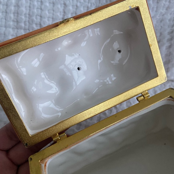 Vintage 2002 Coca Cola Polar Bear & Cubs Trinket/Jewelry Box - Picture 2 of 11